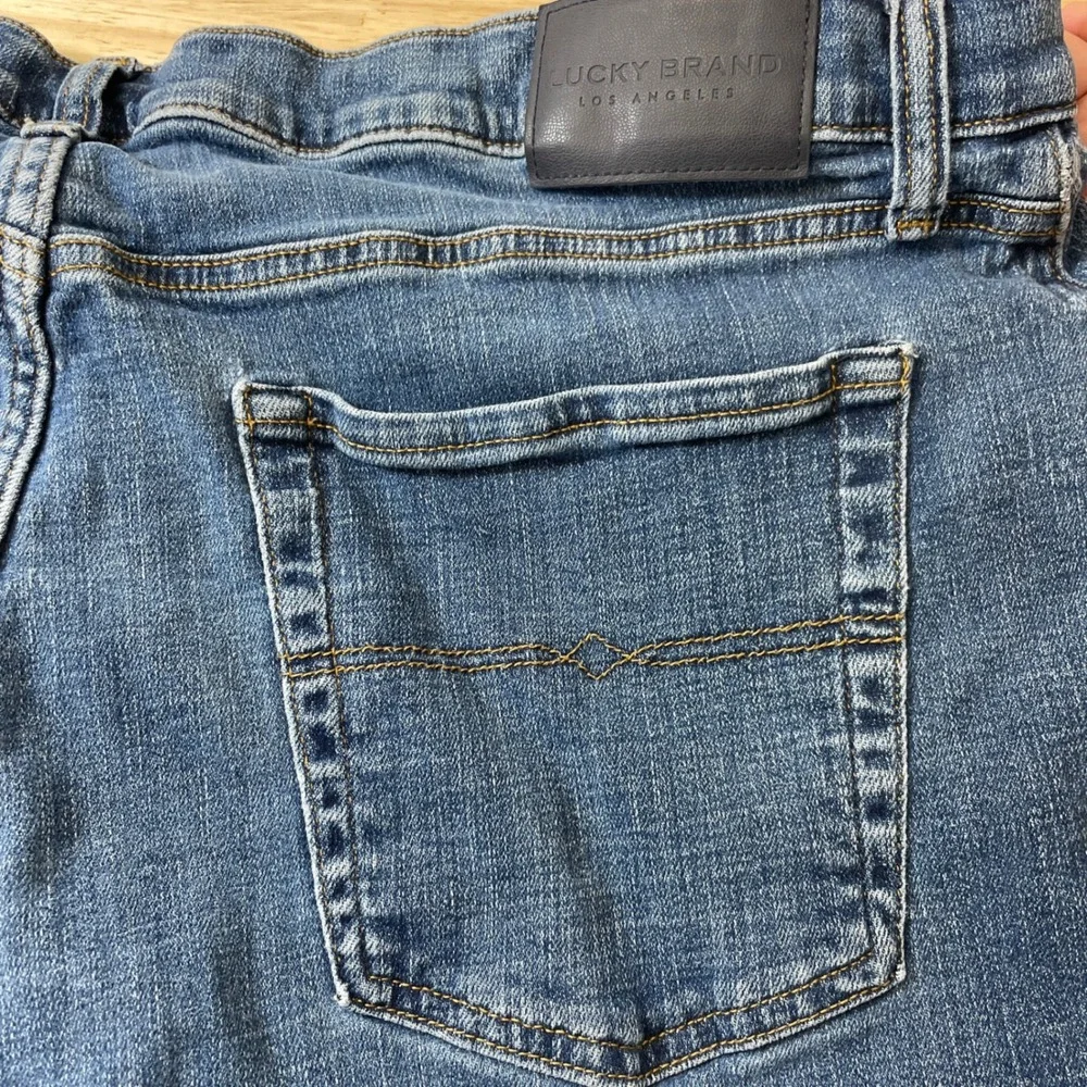 Lucky Brand 221 Straight Leg Jeans Mens 40x32 Blue Medium Wash‎ Denim Pants